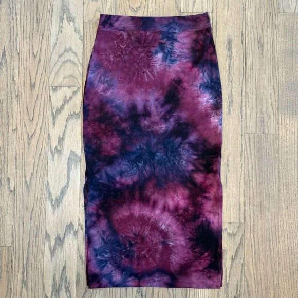 Sundry Women’s Tie-Dye Burgundy Side Slit Midi Skirt Size 1 - Picture 2 of 12